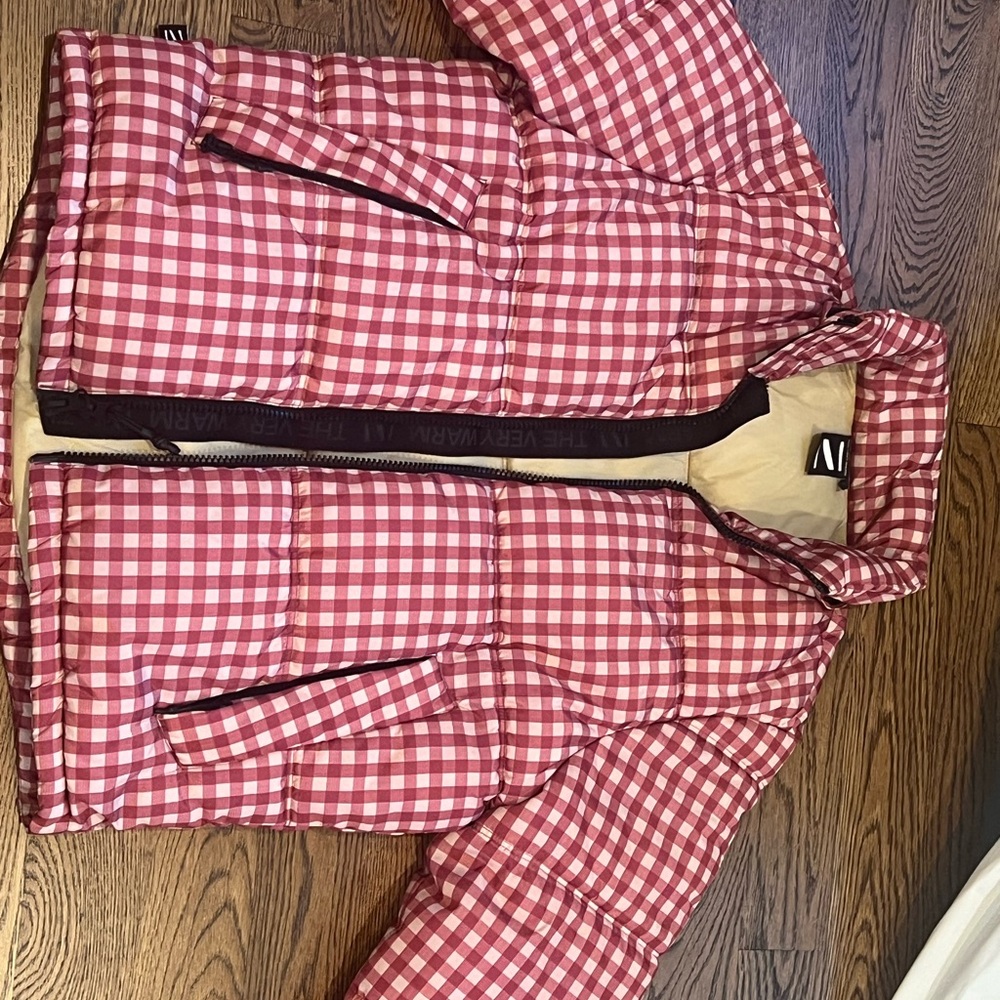 The Very Warm Red Check Hooded puffer - Picture 5 of 5